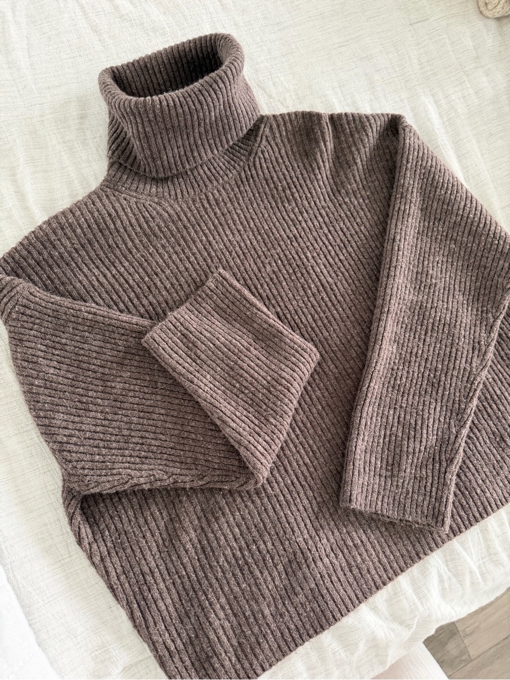 H&M Chunky Ribbed Turtleneck Sweater - Taupe Brown